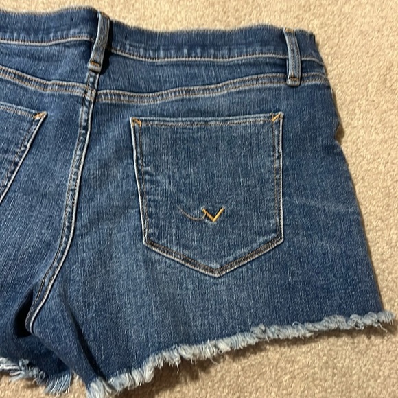 Hudson Maternity Jean Shorts Size 31 Demin Frayed Hem - Picture 3 of 8